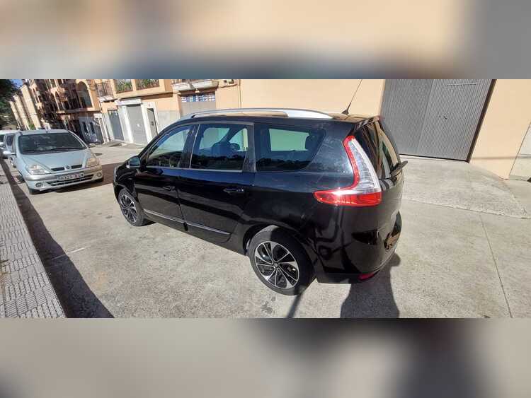 Renault Grand Scenic 1.5 dci 110cv AUTOMATICO foto 9